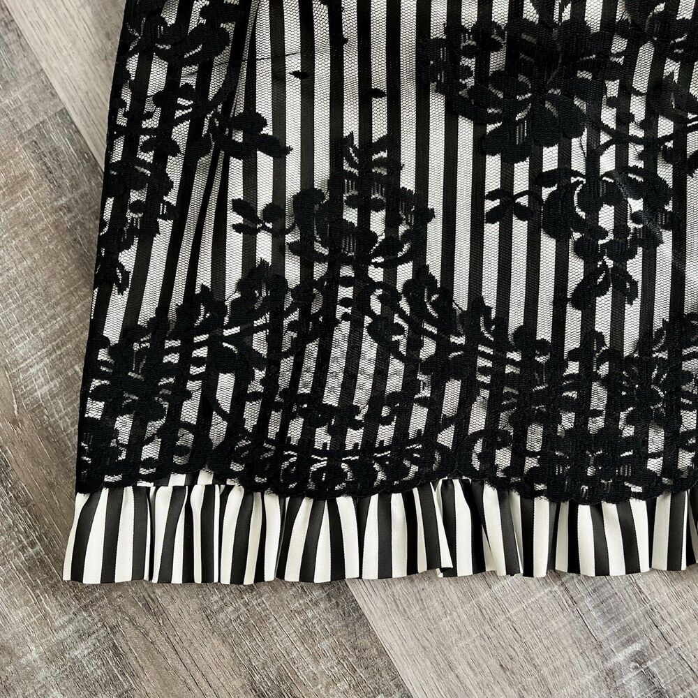 Muse Black & White Stripes & Roses Party Dress - Sz 14 Halloween Beetlejuice - Picture 7 of 8